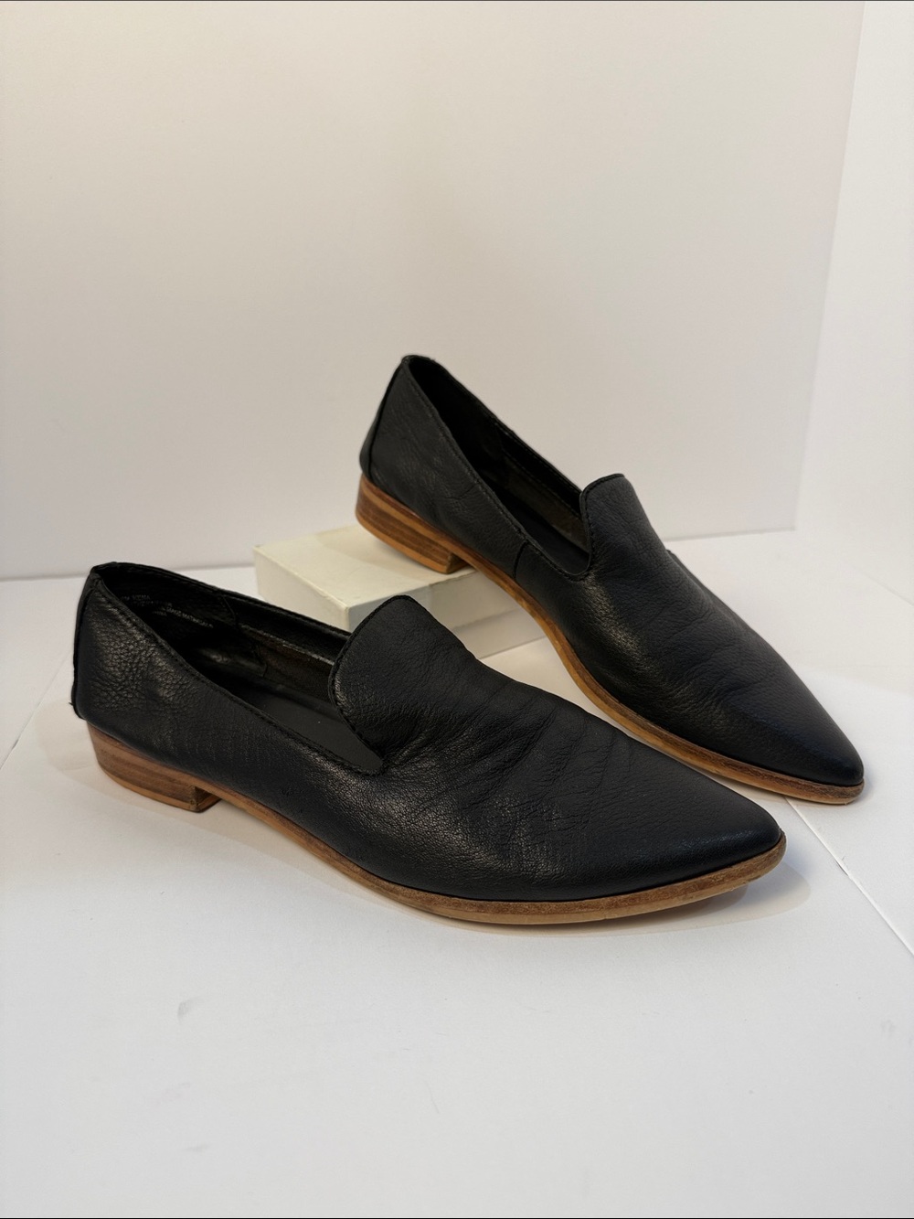 Treasure & Bond Black Leather Pointed Slip-On Loafers